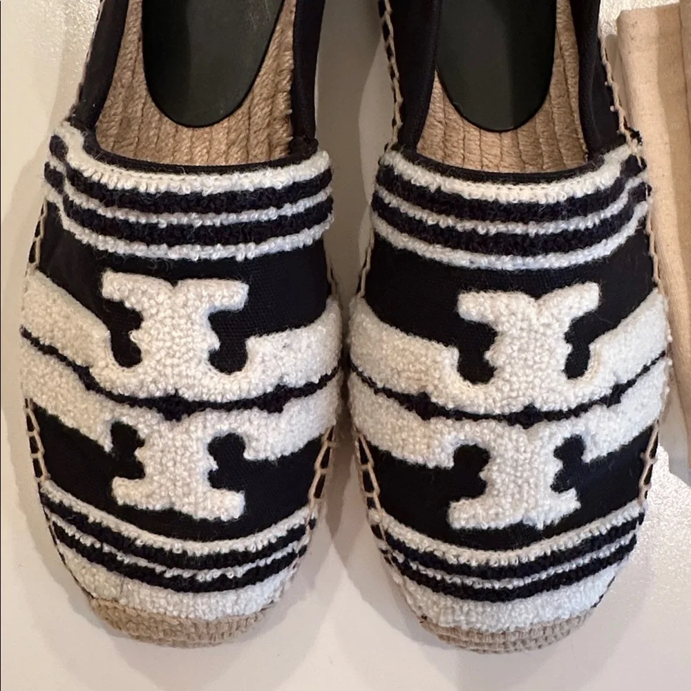 New Tory Burch Black and White Patterned Espadrilles. Size 8.5.